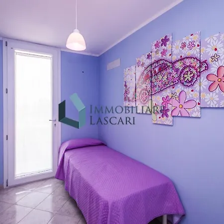 Luana, A Pochi Passi Dal Mare Semesterbostad