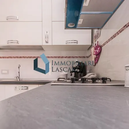 Luana, A Pochi Passi Dal Mare Lascari