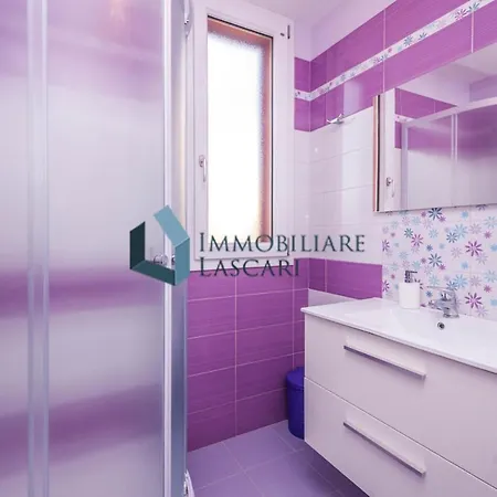 Luana, A Pochi Passi Dal Mare Semesterbostad *