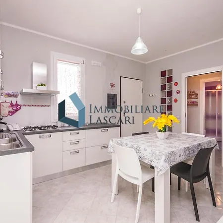 Luana, A Pochi Passi Dal Mare Semesterbostad Lascari