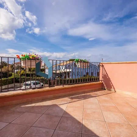 Semesterbostad Luana, A Pochi Passi Dal Mare *