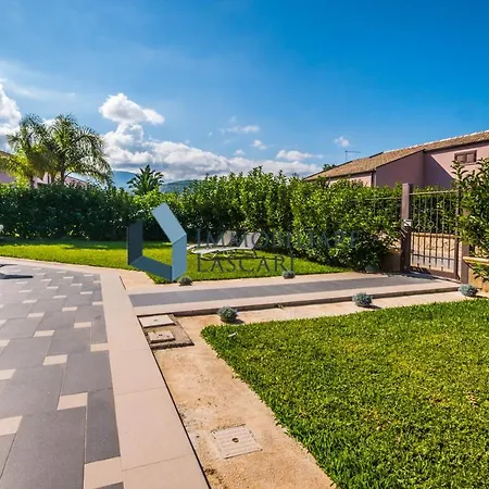 Semesterbostad Luana, A Pochi Passi Dal Mare